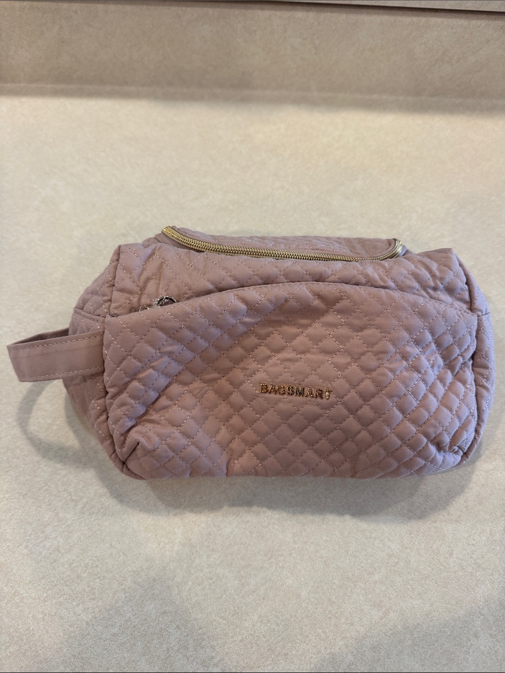 BAGSMART Quilted Travel Cosmetic Case in Dusty Mauve